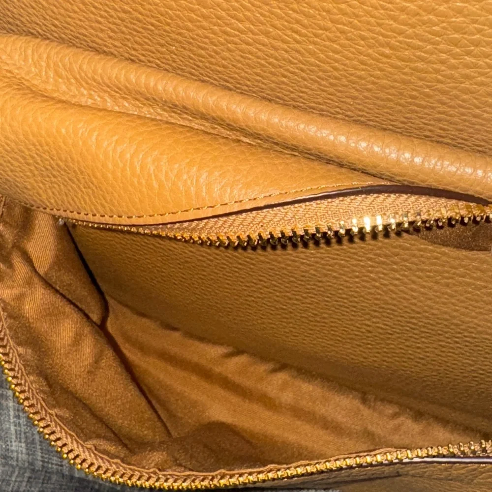 Coach Backpack Tan Pebbled Leather Large Charlie Backpack - Picture 10 of 17